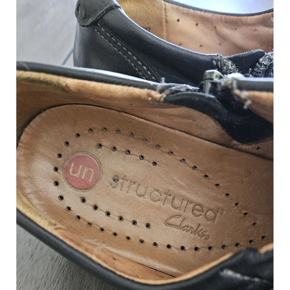 Clarks Unstructured Unsparrow Black Leather Shoes 6.5 Side Zip Comfort Clog - Picture 7 of 12